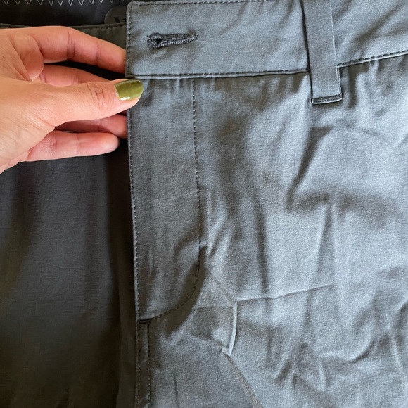 Vuori shorts - Picture 2 of 6